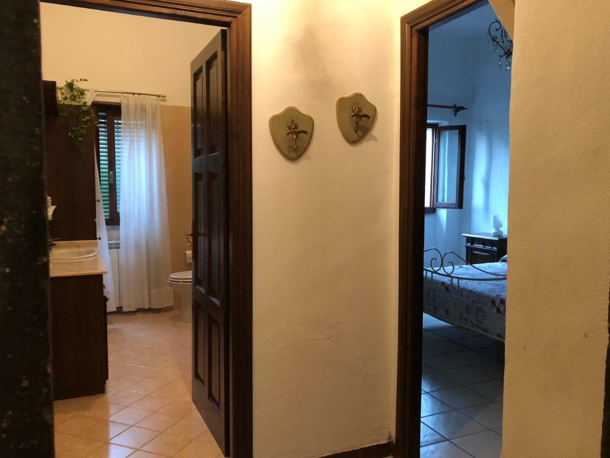 B&B A Due Passi Dal Castello Vignanello Eksteriør bilde